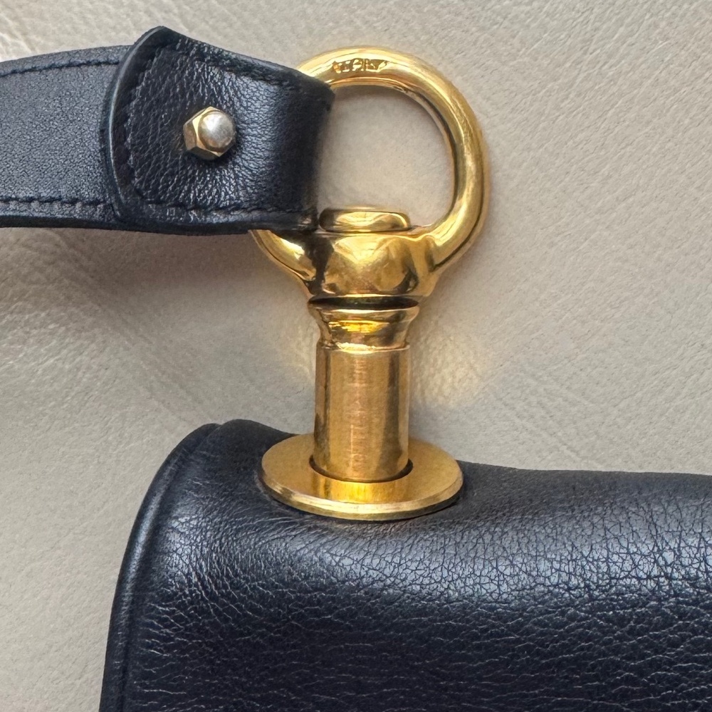 Gucci Black Shoulder Bag with Gold GG Emblem - Picture 10 of 11